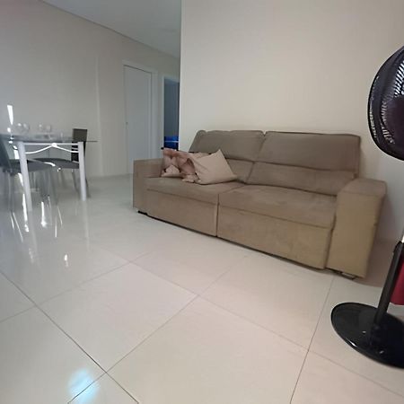 Para 10 Pessoas, 03 Quartos Ar Condicionado E Ventilador, Garagem, Atras Do Hospital Da Unimed Petrolina Eksteriør billede