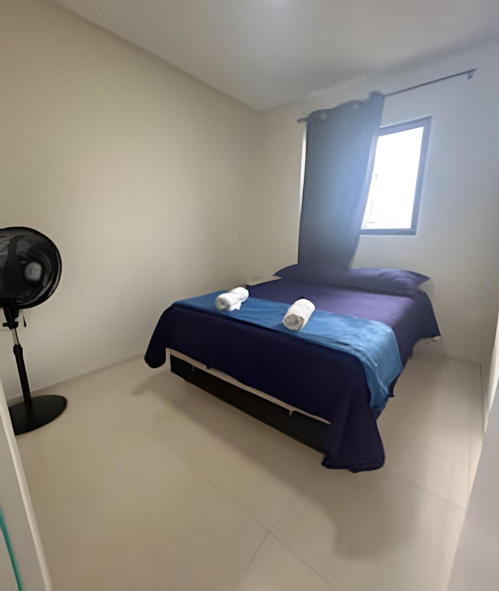 Para 10 Pessoas, 03 Quartos Ar Condicionado E Ventilador, Garagem, Atras Do Hospital Da Unimed Petrolina Eksteriør billede