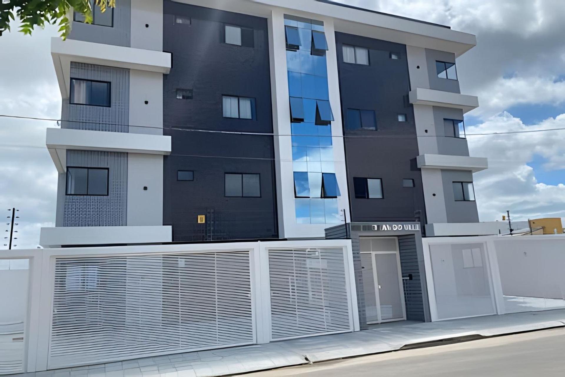 Para 10 Pessoas, 03 Quartos Ar Condicionado E Ventilador, Garagem, Atras Do Hospital Da Unimed Petrolina Eksteriør billede